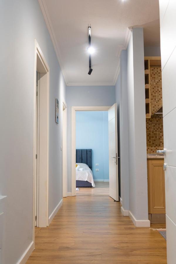 Cane Apartment New Bazaar ティラナ エクステリア 写真